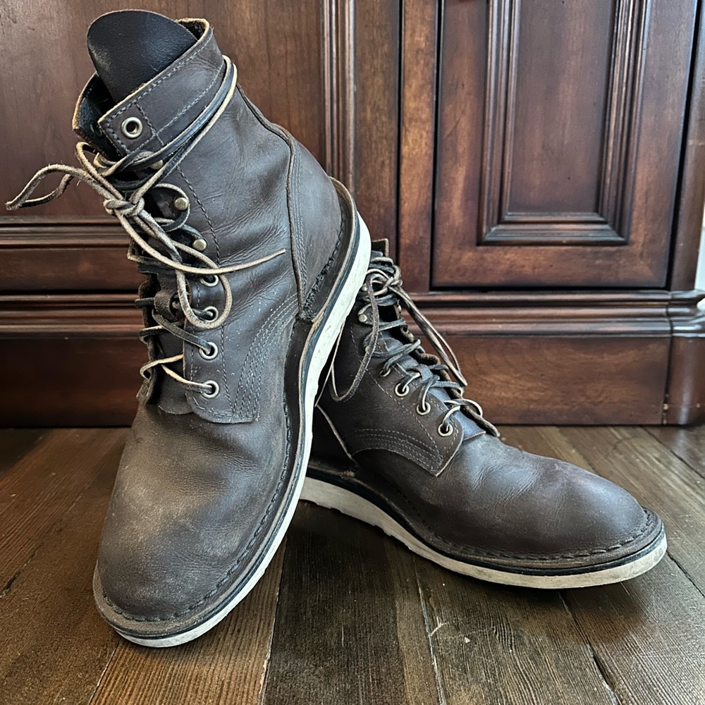 JK Boots 300 - 9.5 EE